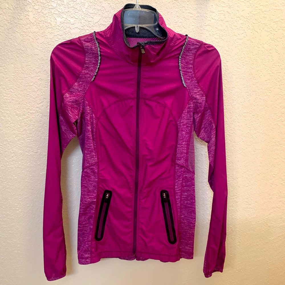 Lululemon lightweight windbreaker jacket